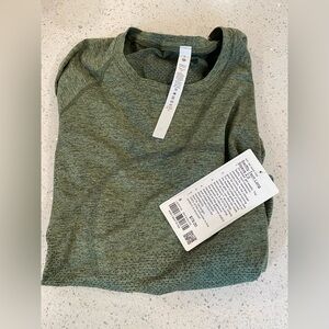 NWT lululemon long sleeve swiftly tech shirt, green, size 8